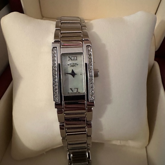 Rotary ladies mother of pearl & changeable dial watch - Picture 9 of 16